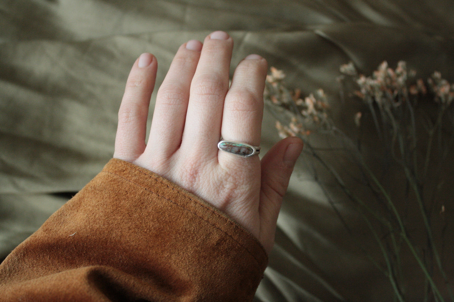 Royston Ribbon Ring - Size 7.5